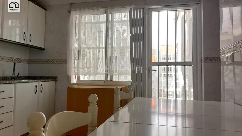 Foto fdeadf2b-d76d-490d-8150-d935dbae4c27. Lloguer casa adossada a Playa Levante Santa Pola