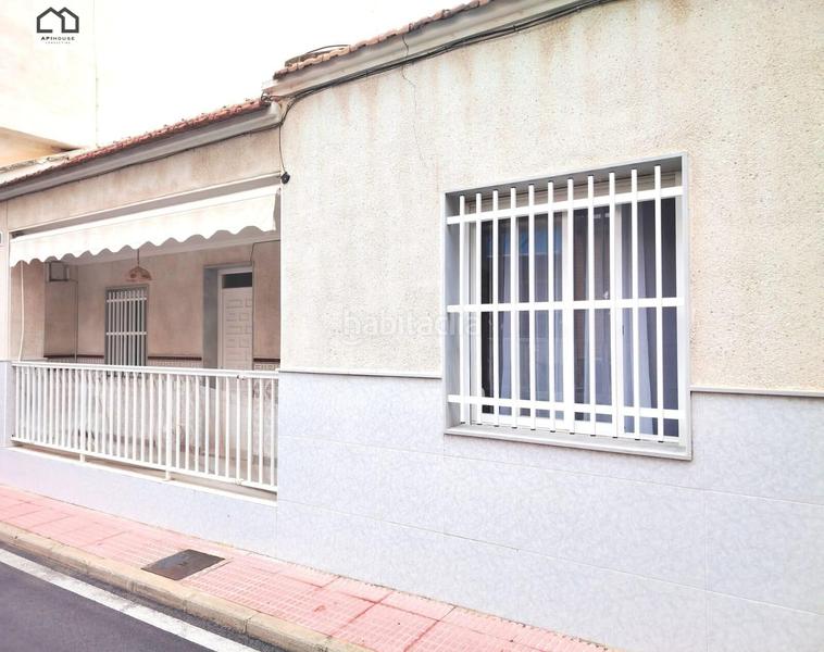 Foto 07fd1729-a660-4dbf-bcdd-12a4611ad9bf. Rent semi detached house in Playa Levante Santa Pola