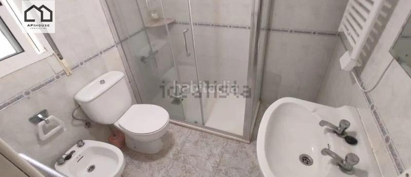 Foto c77cd576-90ac-4bde-81cb-829cf8231791. Rent semi detached house in Playa Levante Santa Pola