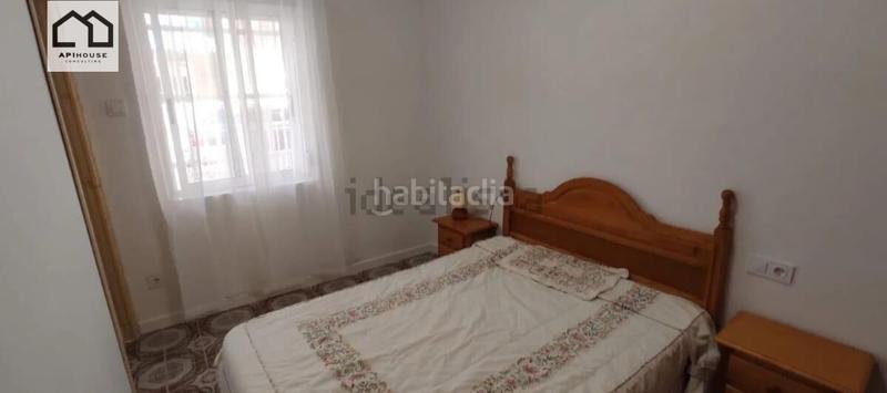 Foto f1ab5f8b-a81a-46a3-a610-a17f5b8d062a. Rent semi detached house in Playa Levante Santa Pola