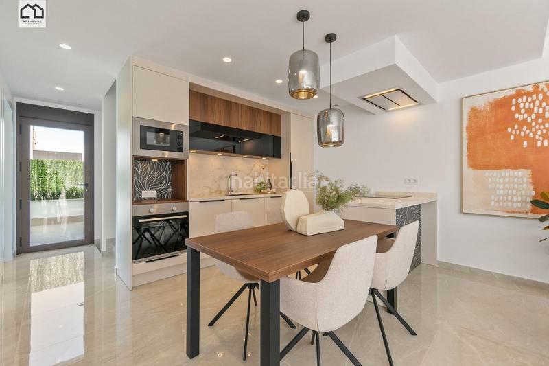 Foto 9a03f983-0fd7-4bda-b3fe-9f0b84124978. Casa adossada amb aparcament a Benijófar