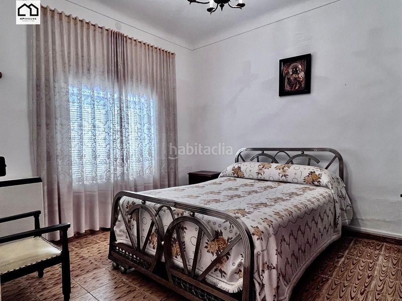 Foto abdd421e-ff9d-4b39-b657-5c3df6ebe0c5. Masía apihouse vende casa de pueblo en planta baja con amplia parcela de 265 m2. precio 77.999 en Carmena