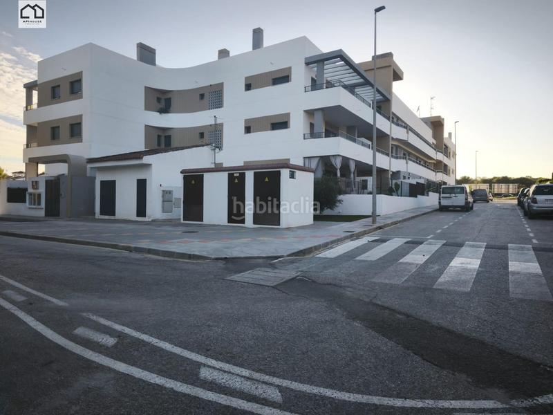 Foto 28c57320-ff4a-4c14-b27b-4fda87d347a6. Rent ground floor with parking pool in Mil Palmeras Pilar de la Horadada