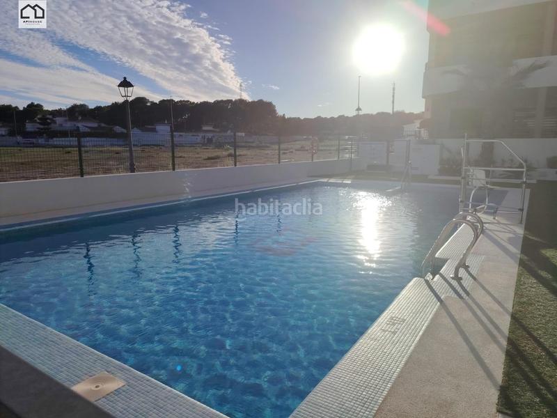 Foto 963615b1-229c-46d2-aef2-b4ea66d7816f. Rent ground floor with parking pool in Mil Palmeras Pilar de la Horadada