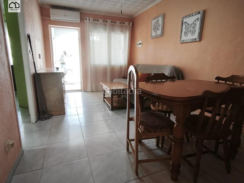 Foto 219face9-3a4f-407e-a6e9-2aaf9668b7f4. Lloguer casa a Zona Carrefour - Urbanizaciones Torrevieja