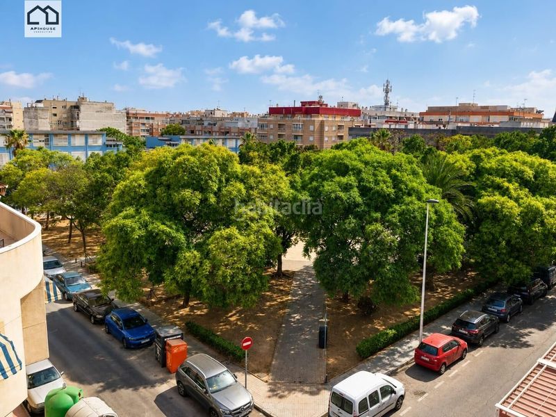 Foto e1bf81a5-4fb3-4aae-a91c-0d821b68626e. Àtic amb calefacció aparcament a Antonio Machado Torrevieja