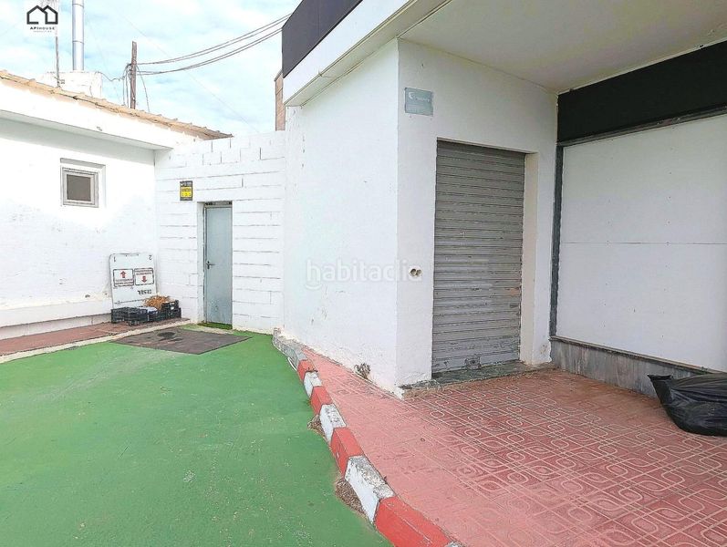 Foto 4b557e1c-7784-4e1a-833b-8fa374cd7159. Local comercial a Monforte del Cid