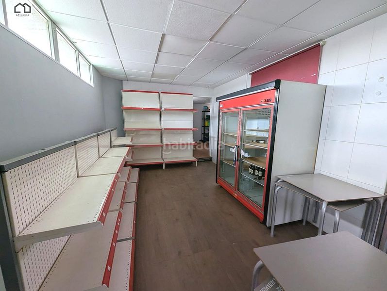 Foto c1c5d614-4c11-4e41-b81b-f2a903955fba. Local comercial a Monforte del Cid