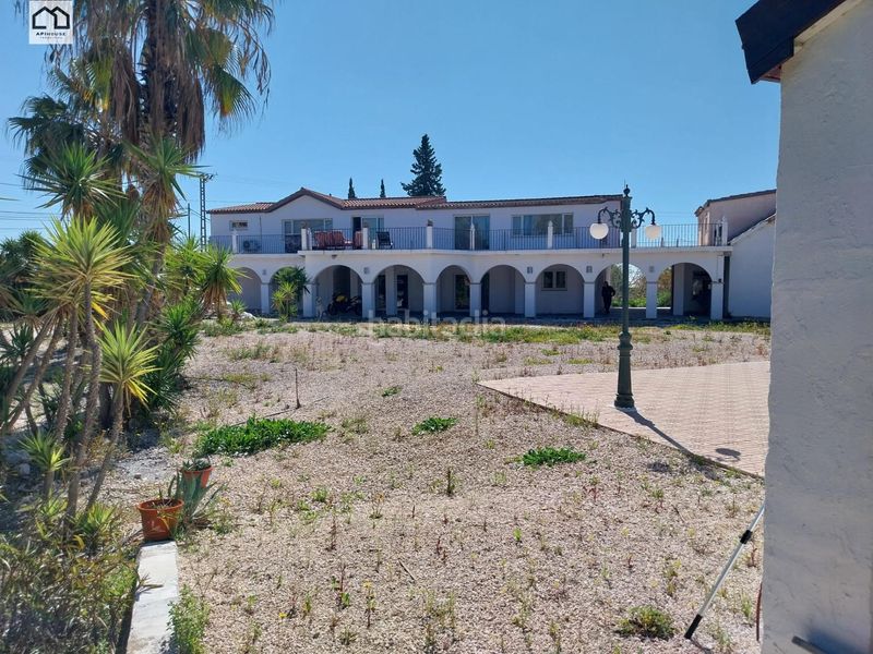 Foto 51b0d76e-ee0f-4327-a454-2957481a8a79. Casa amb piscina a Albatera