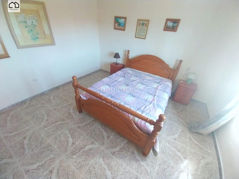 Foto 61f93b29-a564-4321-a608-32a37e371ef1. Casa amb piscina a Albatera