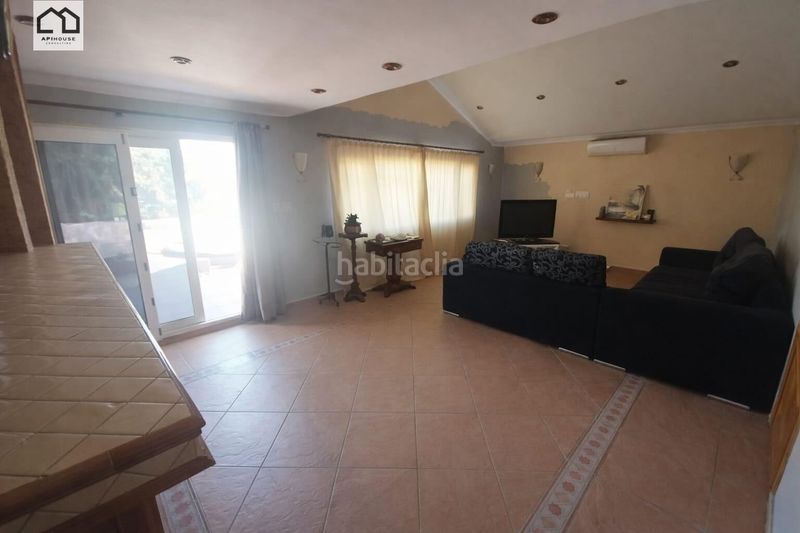 Foto 7899a348-5937-4fc6-9919-55b4c17ed238. Casa amb piscina a Albatera