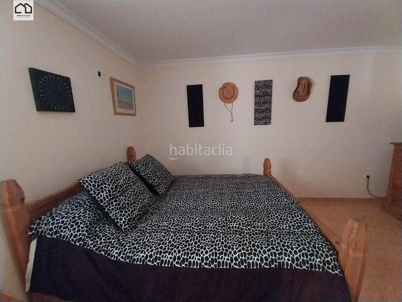 Foto a3b35568-3d37-4e02-8285-37587a80a90c. Casa amb piscina a Albatera