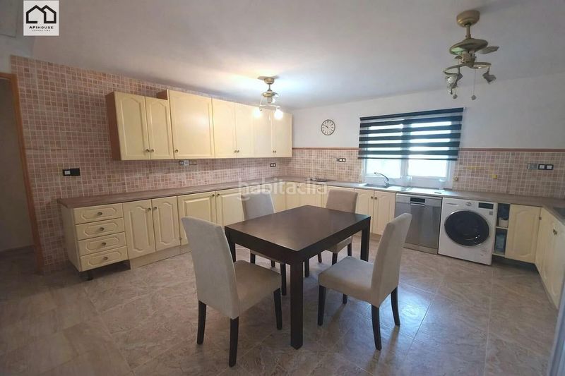 Foto a5130ea9-b384-4772-a97f-e2de6f44e4cd. Casa amb piscina a Albatera