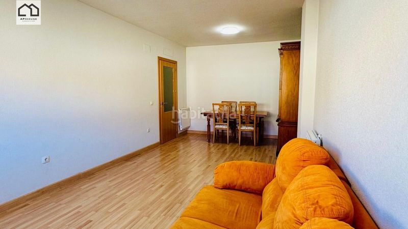 Foto a26fee4d-e6fa-4705-9154-b456efa00065. Pis amb aparcament piscina a Santa Olalla