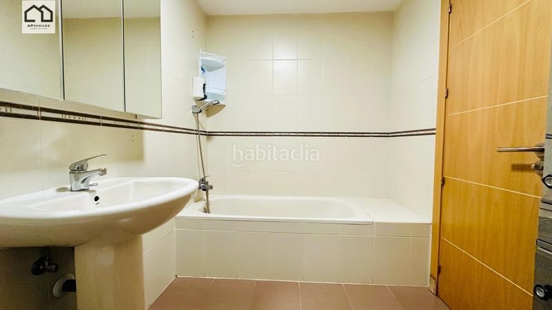 Foto c6ba0d60-c839-4e5d-bef6-9e1d79fd8b87. Pis amb aparcament piscina a Santa Olalla