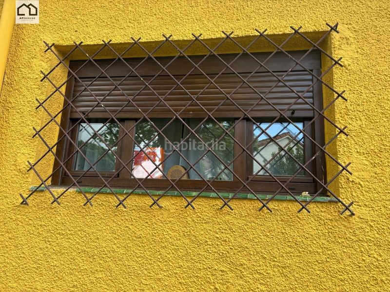 Foto b60ca567-9b02-4d55-a98b-13f23fbee892. Xalet amb piscina a Gavilanes