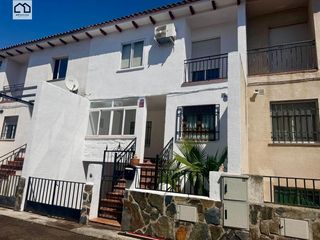 Chalet in Numancia de la Sagra. Impresionante chalet en numancia de la sagra por solo 259.999