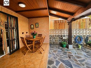 Chalet in Numancia de la Sagra. Espectacular chalet en numancia de la sagra por solo 274,999