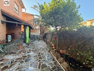 Chalet in Numancia de la Sagra. Espectacular chalet en numancia de la sagra por solo 279,999