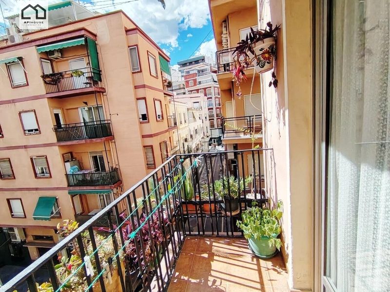 Foto 9d0b4ae1-5dd4-4553-bee2-7a2f7a075d91. Apartament a Barrio del Centro Alicante