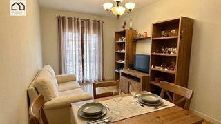 Pis a Santa Olalla. Apihouse vende acogedor piso en el centro de santa olalla  de 2