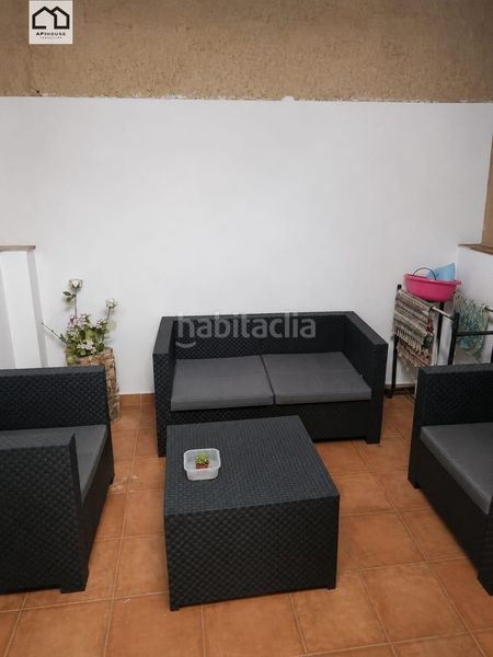 Foto c04db3a0-4971-439d-9f8c-30d5f9f9a537. Edificio in Carrús Este Elche / Elx