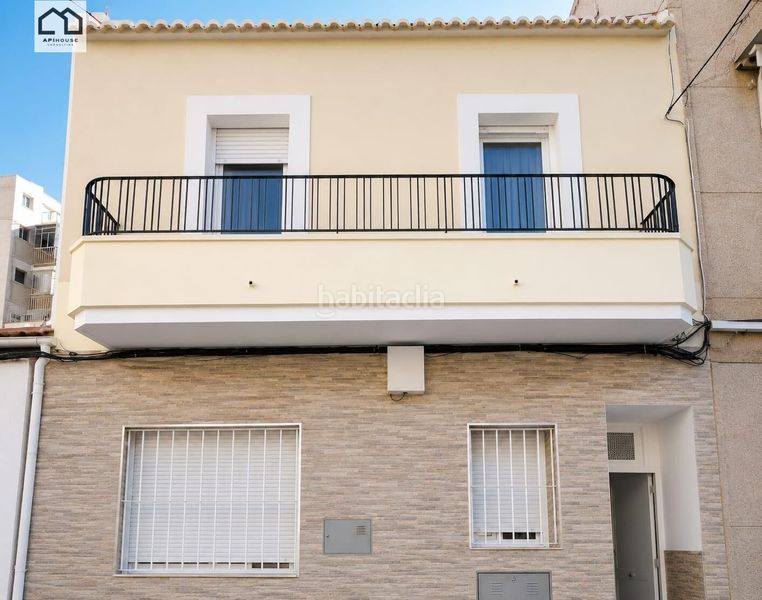 Foto e951434c-d6b6-4ae9-894e-8e9d76752a17. Edificio in Carrús Este Elche / Elx