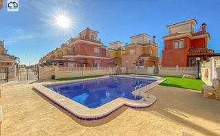 Chalet in Montesinos (Los). Chalet en los montesinos  tu hogar en la costa blanca sur!