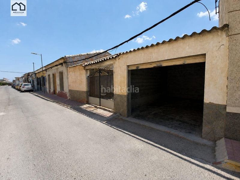 Foto 435d1c20-f1c6-41e9-b781-1c58e93a87a8. Casa amb aparcament a Benejúzar