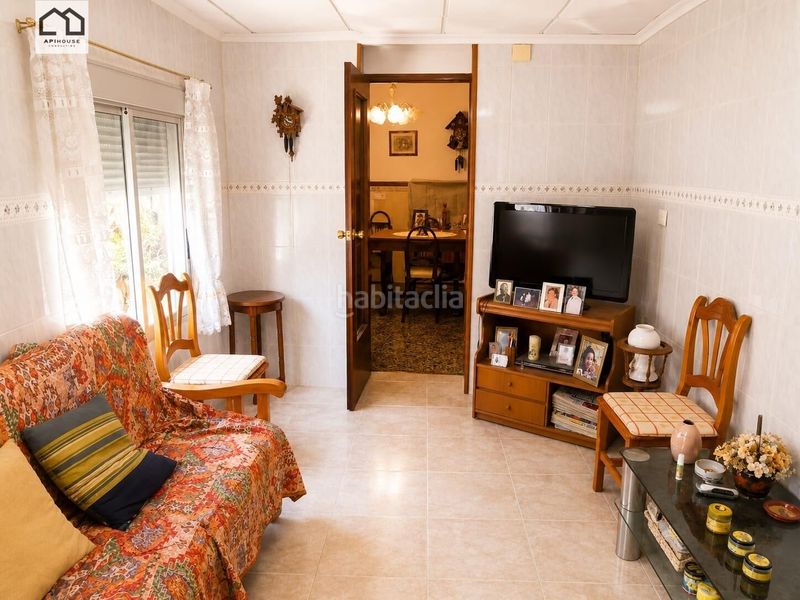 Foto a6de238b-dbcd-4f4c-a0ab-08f63a0ddde3. Casa amb aparcament a Benejúzar