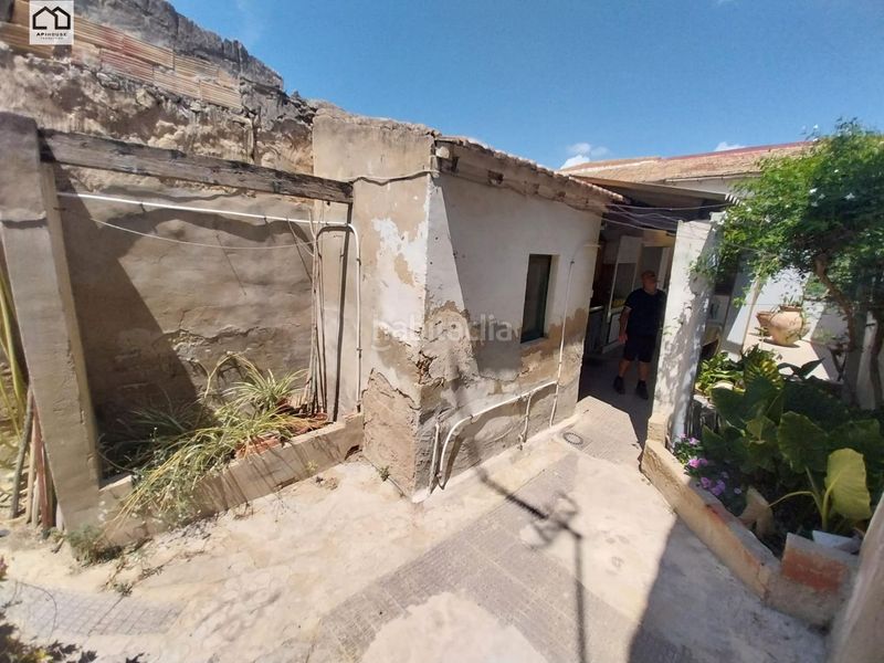 Foto ae081e88-dcea-43c6-aeaa-94ba616825ca. Casa amb aparcament a Benejúzar