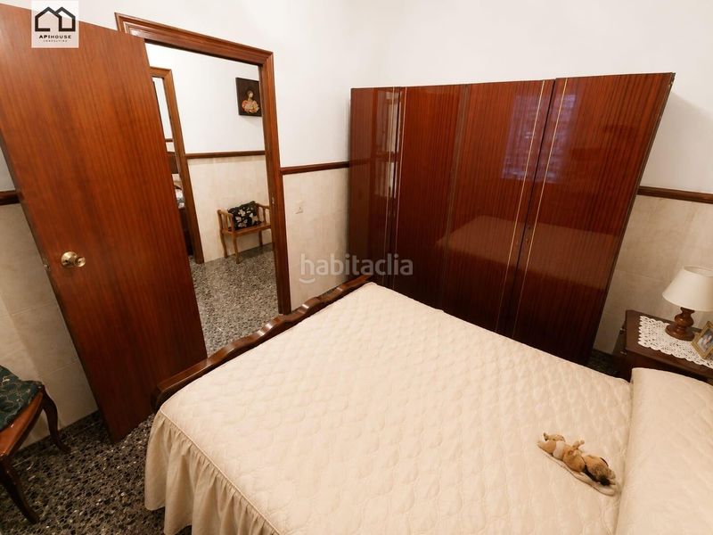 Foto c9644be2-dbe5-4599-8cd6-19f0d359e90d. Casa amb aparcament a Benejúzar