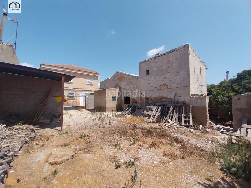 Foto e9a99504-f224-41d1-9560-2bd5b5c7e3c8. Casa amb aparcament a Benejúzar