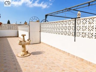 Affitto Attico in Antonio Machado. Apihouse vende a plazos por 5 años  ático con solarium  garaje e