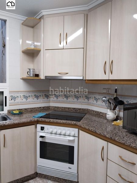 Foto aa037d18-3f4a-4ba8-a5a8-c12c4df8776b. Apartament a Reina Victoria - Miguel Hernández Elche / Elx