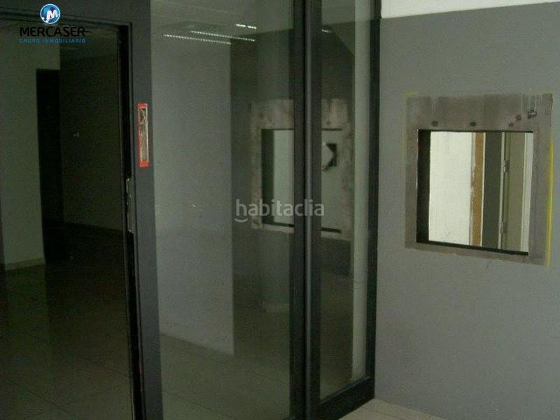 Foto f8a5e77c-eb2b-4373-a019-0204b881545c. Local comercial local en venta en calle miguel fluiters, 41, en Guadalajara