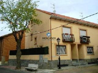 Parking coche en Talamanca de Jarama. Garaje en venta en c. guadalajara, 13, talamanca del jarama, mad