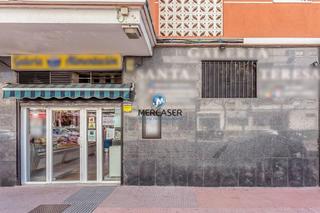 Local Comercial en Reyes Católicos