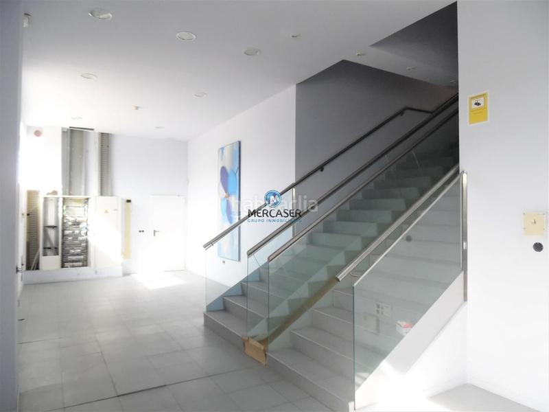 Foto 3279392c-588b-4af0-a777-8d6a0ac268bf. Capannone industriale in Virgen del Rosario Torrejón de Ardoz