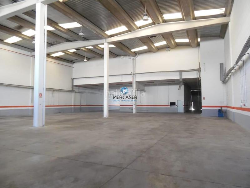 Foto 3810a5f0-531e-4b2e-891e-9e17b13dcc81. Capannone industriale in Virgen del Rosario Torrejón de Ardoz