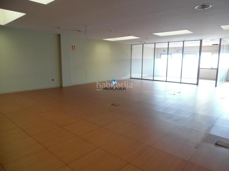 Foto 4e88cbad-c072-43f3-a3fa-dbd07a88a4ec. Capannone industriale in Virgen del Rosario Torrejón de Ardoz