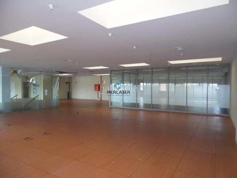 Foto 773bc8a7-2f05-4ea8-8ebc-1b65154dade4. Capannone industriale in Virgen del Rosario Torrejón de Ardoz