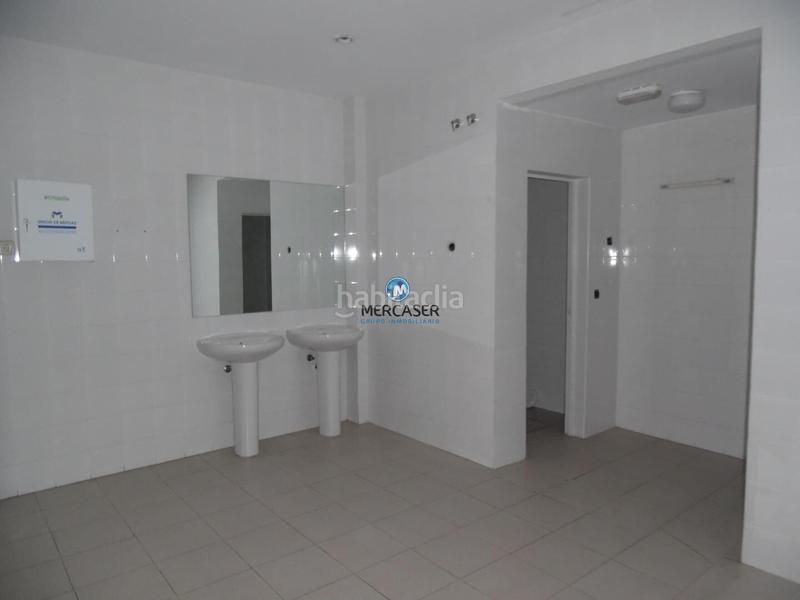 Foto b7b71711-ea6b-43e5-af17-9fb24797f5a0. Capannone industriale in Virgen del Rosario Torrejón de Ardoz