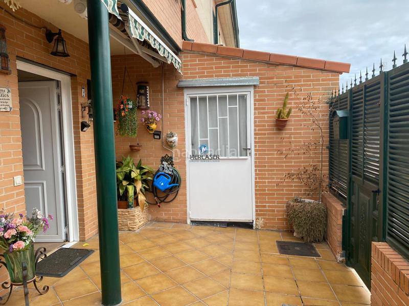 Foto 9d46046b-0a5e-44c6-a3d1-11520a322d4c. Casa adossada amb aparcament a Meco pueblo Meco