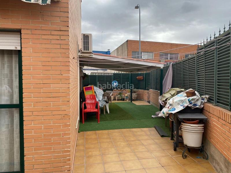 Foto ab4cda96-e261-4c2b-8ea8-2c5bbe205920. Casa adossada amb aparcament a Meco pueblo Meco