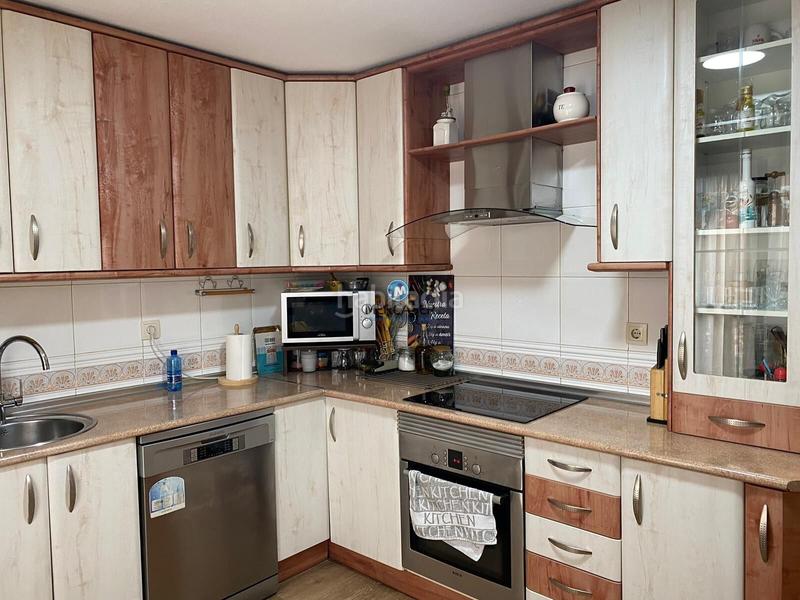 Foto db702f0d-6fb3-44f0-9dc7-1d527af43489. Casa adossada amb aparcament a Meco pueblo Meco