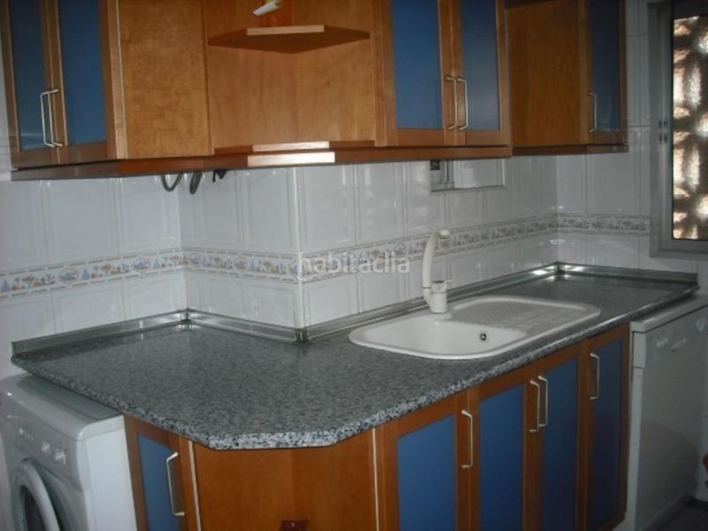 Foto 749b1caf-d9ac-4536-b689-f355fe41d43f. Alquiler piso vivivienda en alquier calle licenciado madrid. en Alcalá de Henares