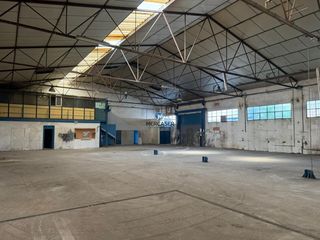 Capannone industriale in Camarma de Esteruelas. Nave en venta en c. gallocanta, 10, camarma de esteruelas