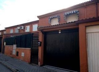 Xalet a Daganzo de Arriba. Chalet adosado en venta en daganzo de arriba