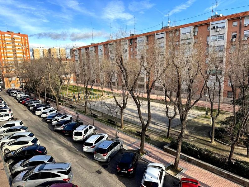 Foto badd3aa4-7f4e-4d2e-952d-0ceff42aec97. Pis amb calefacció a Abrantes Madrid